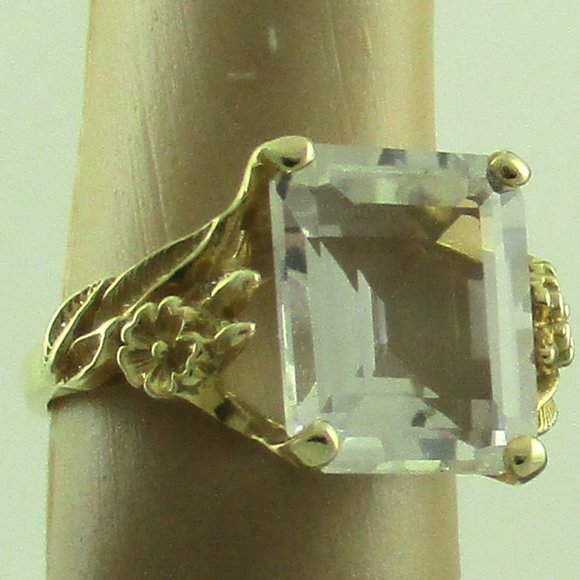 14K Yellow Gold White Quartz Ring - Size 5 - Picture 6 of 13